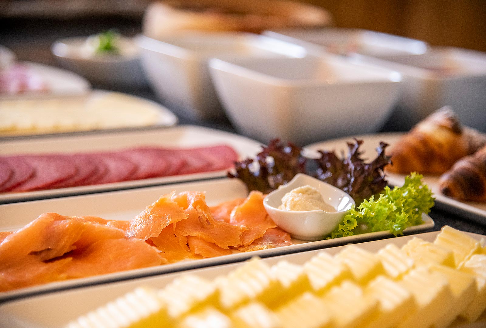 Breakfast buffet at Alpenhof Lodge